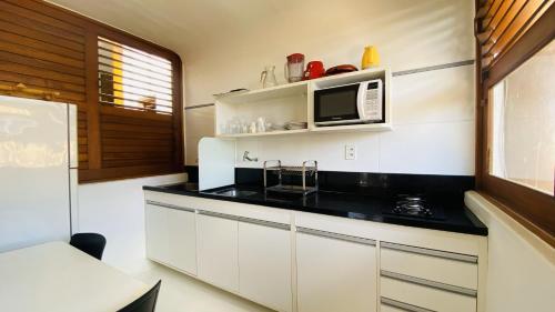 Η κουζίνα ή μικρή κουζίνα στο Aloha Residence I