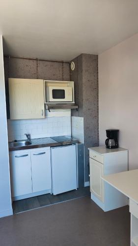 Photo de la galerie de l'établissement Studio proche gare et transports, au Mans