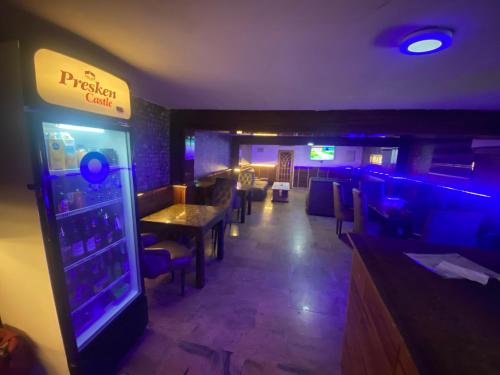 Lounge nebo bar v ubytování Presken Hotels, Opebi - CASTLE