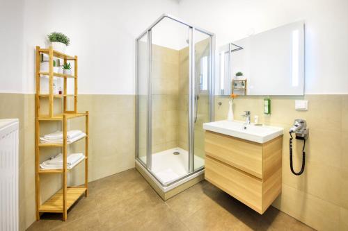 Koupelna v ubytování Jimmys Apartments XXL