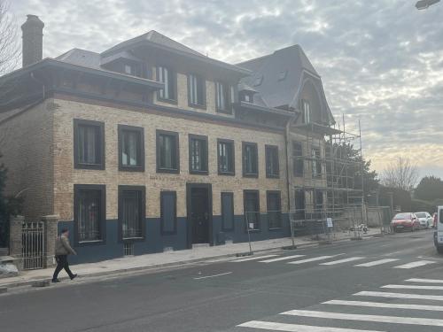 Afbeelding uit fotogalerij van Maison Valmer - Le négociant, élégant F2 classé 4 étoiles in Le Havre