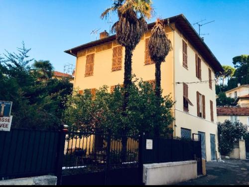 Une parenthèse Niçoise