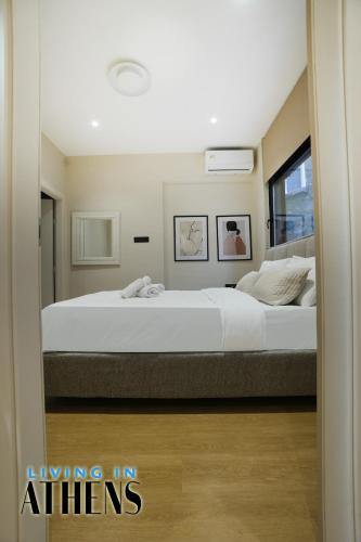 Eugene's Deluxe Athenian apt 4ppl 5 min wd Metro