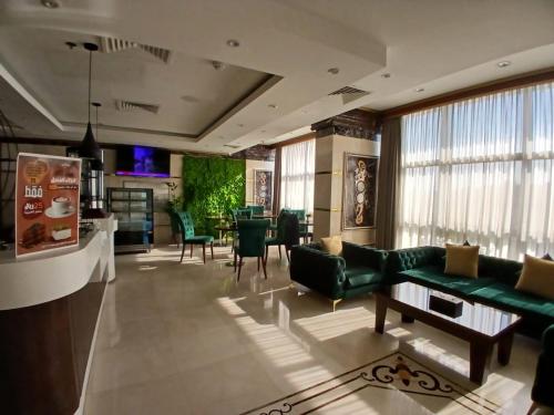 Coin salon dans l'établissement Crown Town Hotel