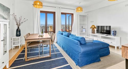 Beautiful Apartment BJ12 with Amazing Sea Views, Aphrodite Hills