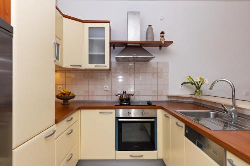 Dapur atau dapur kecil di Holiday house - Anima