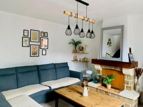 Proche plage, maison de bourg pleine de charme