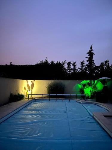Photo de la galerie de l'établissement Villa Luberon 4 étoiles climatisée, piscine privée au calme, à LʼIsle-sur-la-Sorgue