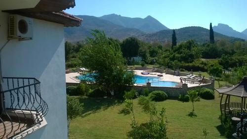 Vista de la piscina de Villa Mercan o alrededores