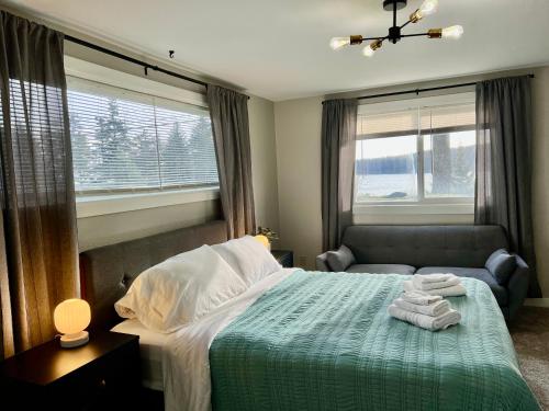 Gallery image of THE SHORELINE #5- Beach Access, Ocean Views, Private in Kodiak