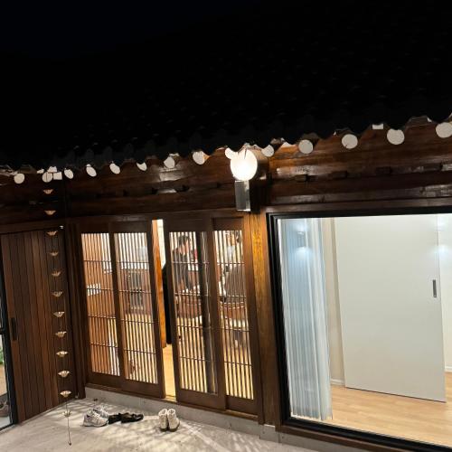 Fotografie z fotogalerie ubytování House Taehwa Hanok Stay v destinaci Andong