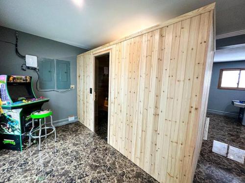 ภาพในคลังภาพของ Hot Tub Sauna Steam Room ในอีสต์สเตราด์สเบิร์ก
