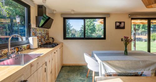 Φωτογραφία από το άλμπουμ του Villa Ahó, Bungalow with private terrace and panoramic views σε Valle de Bravo