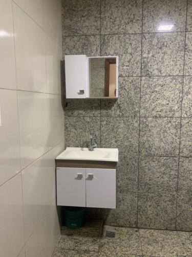 Ένα μπάνιο στο Loft Dos Anjos