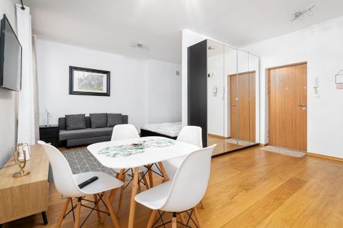 RentPlanet - Apartamenty Chmielna