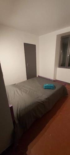 Photo de la galerie de l'établissement Appartement de village à Malaucene 1 er étage avec terrasse, à Malaucène