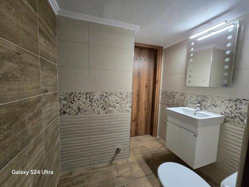 Cozy New 2 bedrooms apartment for 4 people
