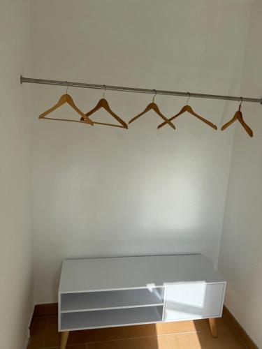 Φωτογραφία από το άλμπουμ του Dachgeschoss Wohnung mit Blick ins Grüne σε Taunusstein