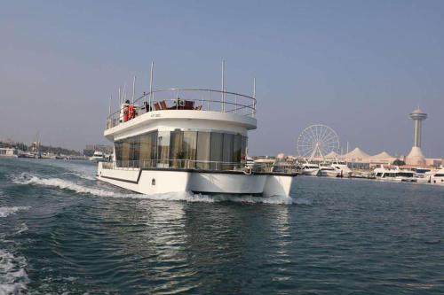 Butinah Charters Yacht Rental