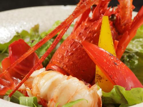 ホテルの敷地内または近くでの食事または食べ物