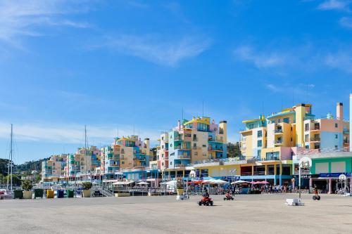 BnB Homes Apartments near Ocean & Lush Nature 500 m away from the ocean