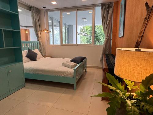 Notre Maison 7 - COliving and COworkingにあるベッド