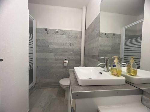 AGREABLE STUDIO AU CENTRE PORT