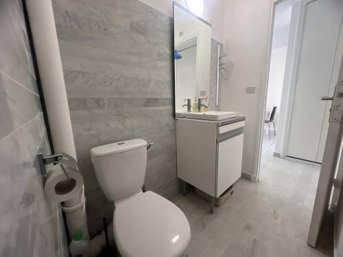 AGREABLE STUDIO AU CENTRE PORT