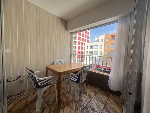 AGREABLE STUDIO AU CENTRE PORT