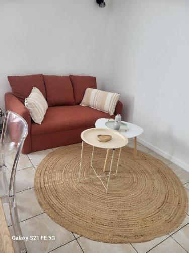 2 chbres idéal pour vacances ou travail, proche centre et port, plage à 2km, wifi