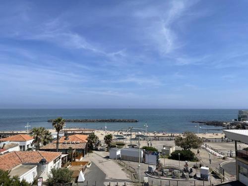 APPARTEMENT AVEC TRES BELLE VUE MER