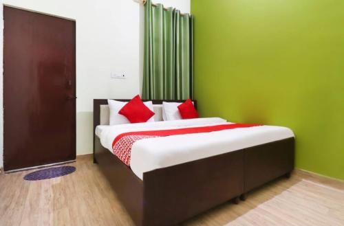 Postel nebo postele na pokoji v ubytování Hotel park view