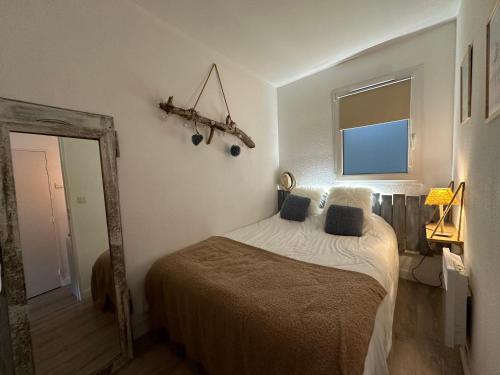 Photo de la galerie de l'établissement Appartement avec Vue Mer - Idéal pour 2 personnes - FR-1-709-90, à Fouras