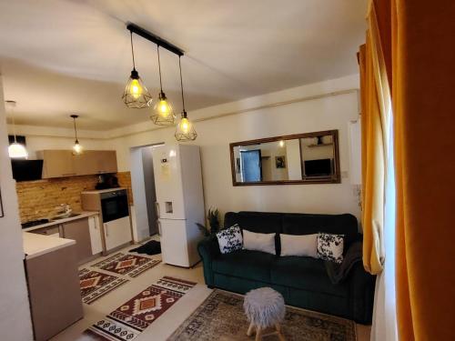 Charm 2 Palas Apartment