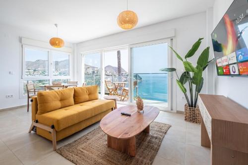 Ópalo Oceanfront Apt &Terrace