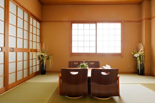 FUKUSHlMA HOUSE -spacious & convenient- 広々112平米の一軒家! 福島駅徒歩5分!