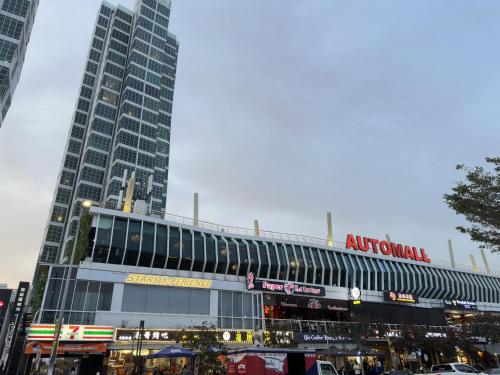 Pasar raya atau kedai lain di aparthotel ini atau berdekatan