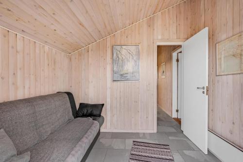 Ruang duduk di Cozy Holiday Home With A Large Enclosed Terrace
