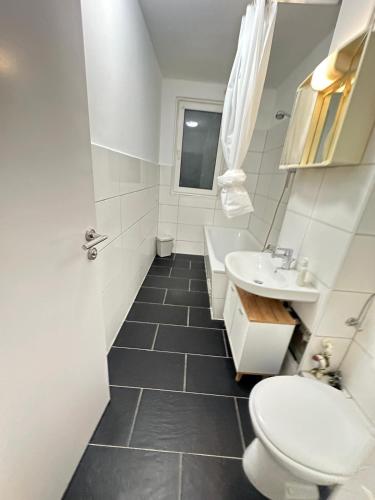 Phòng tắm tại MK Apartment Delmenhorst 5 - Kostenloses WLAN - Kostenlose Parkplätze