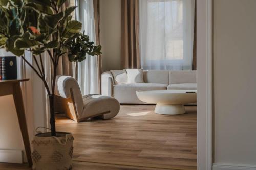 Posezení v ubytování Exklusive Jugendstil-Residenz im Philosophenviertel - privater Parkplatz - Balkon