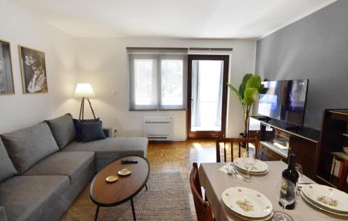 Apartments with WiFi Umag - 24206