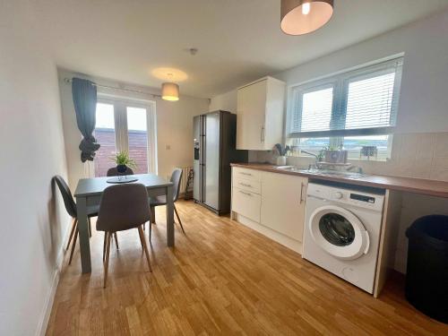 Kuchyň nebo kuchyňský kout v ubytování Halliday House