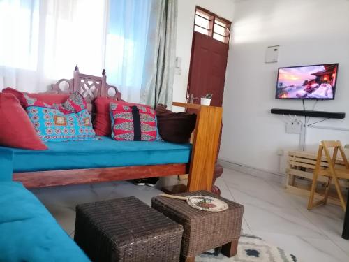 Serene 2 bedroom homestay 15mindrive to the beach