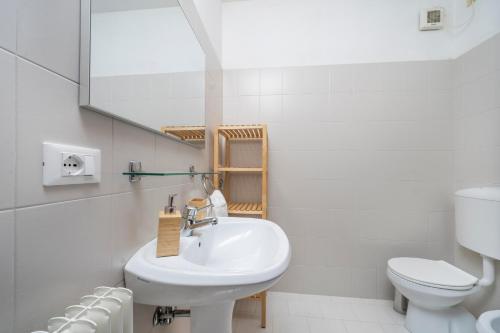 Koupelna v ubytování GuestHost - Lovely Flat x6 in Nature with Parking Space