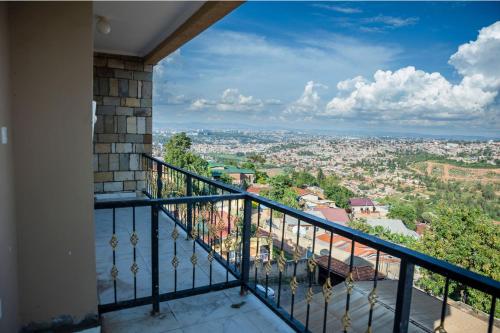 Afbeelding uit fotogalerij van Nyamirambo, 2 beds, 2 baths in Kigali