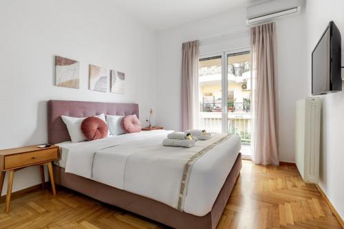 Arco - Sleek 2-BR Apt in the Heart of Athens