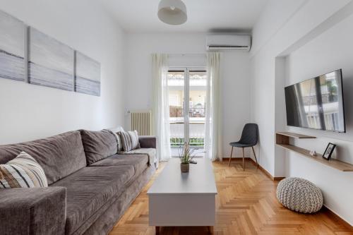 Arco - Sleek 2-BR Apt in the Heart of Athens