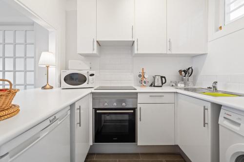 Fantastic PH near Hard Rock walk to beach RDR479