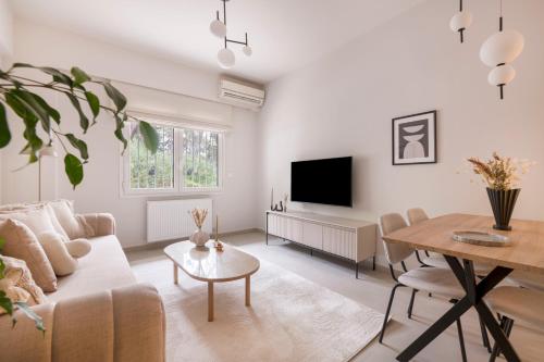 Minimal Luxury Apartments in Kolonaki by UPSTREET