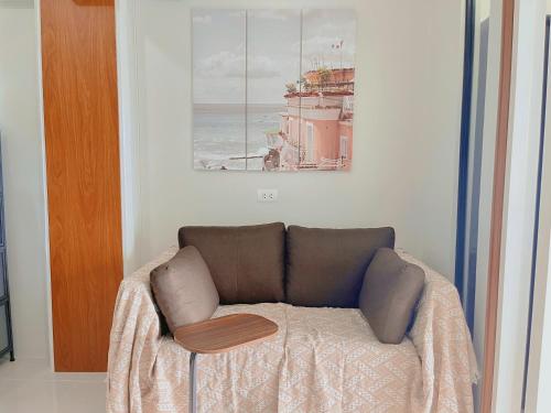 Фотография из галереи Panglao Sea View Condo - Pool, Wi-Fi - Suite 519 в городе Дауис